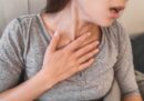 Ho thở khò khè về đêm phải làm sao? Nguyên nhân và cách xử lý
